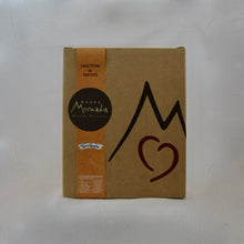 Carica l'immagine nel visualizzatore di Gallery, Panettone tartufo