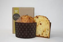 Load image into Gallery viewer, Panettone with apple and cinnamon
